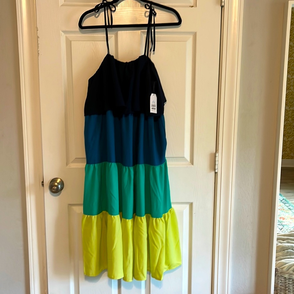Tiered colorful flouncy midi-dress. NWT. Large